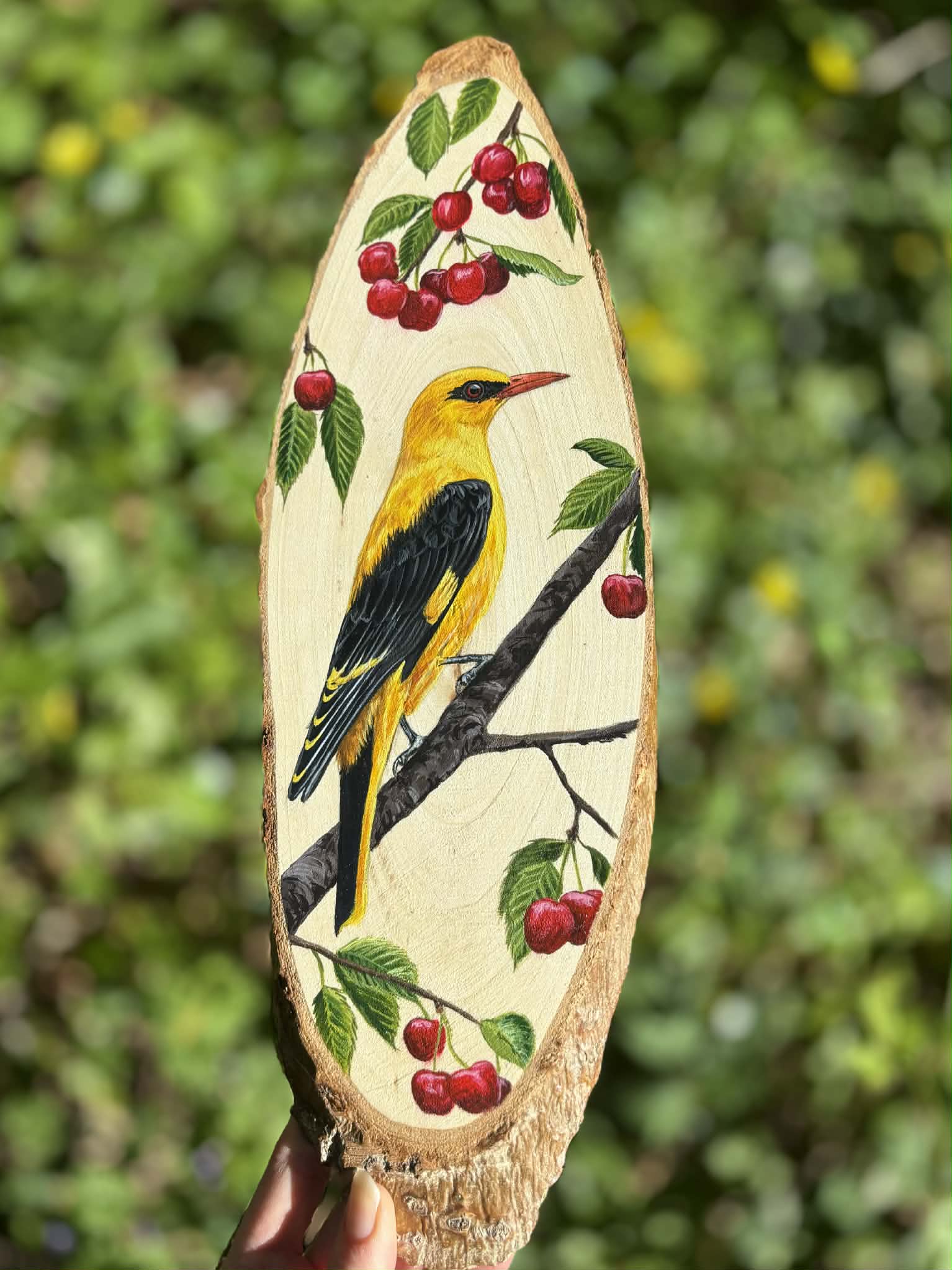 " Soleil ailé " - peinture sur bois ovale 37 cm