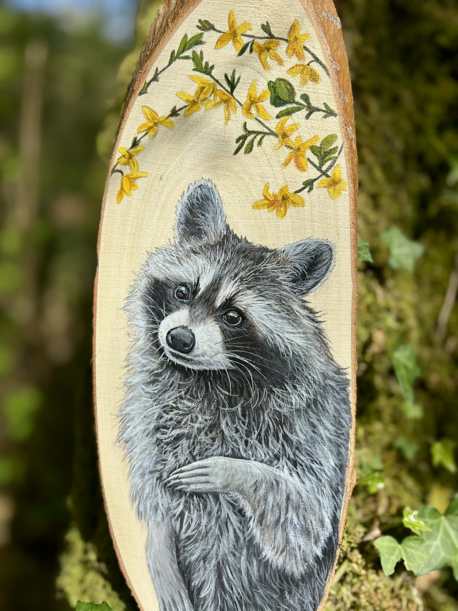 " Regard de bandit " - Peinture sur bois ovale 35 cm